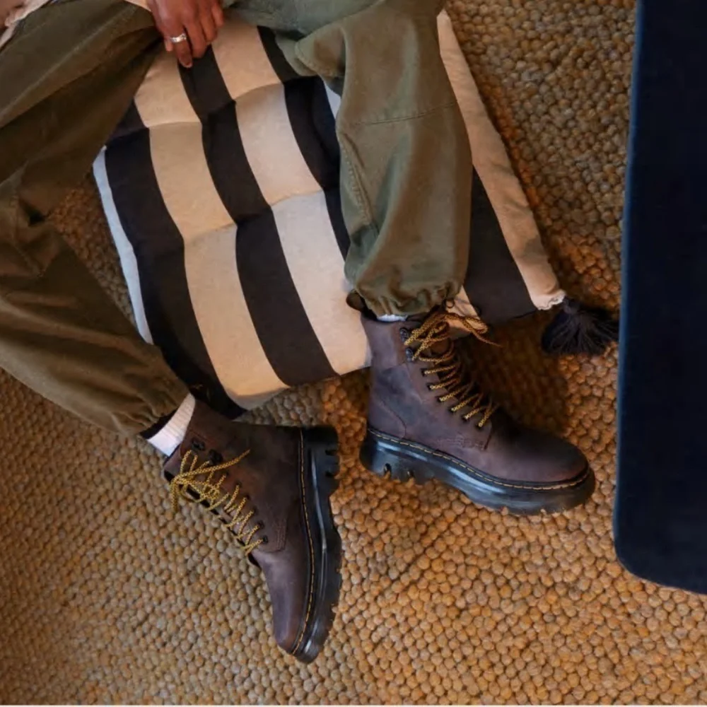 {Dr. Martens} Tarik boots crazy horse
